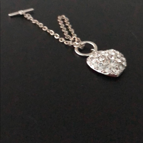 RHINESTONE HEART NWOT IN SILVERTONE CHAIN BRACELET - Picture 5 of 10